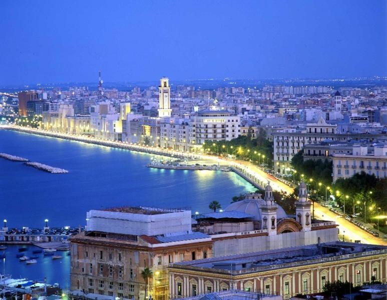Residenze Unita D'Italia Bed and Breakfast Bari Exteriör bild