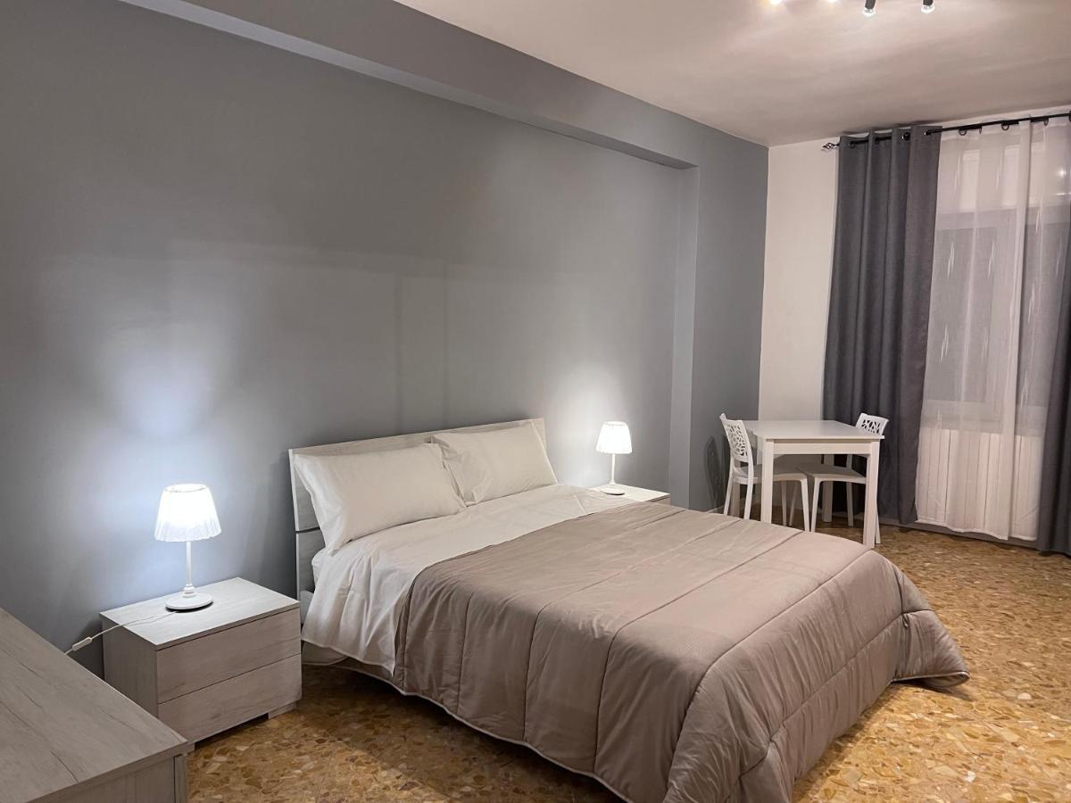 Residenze Unita D'Italia Bed and Breakfast Bari Exteriör bild